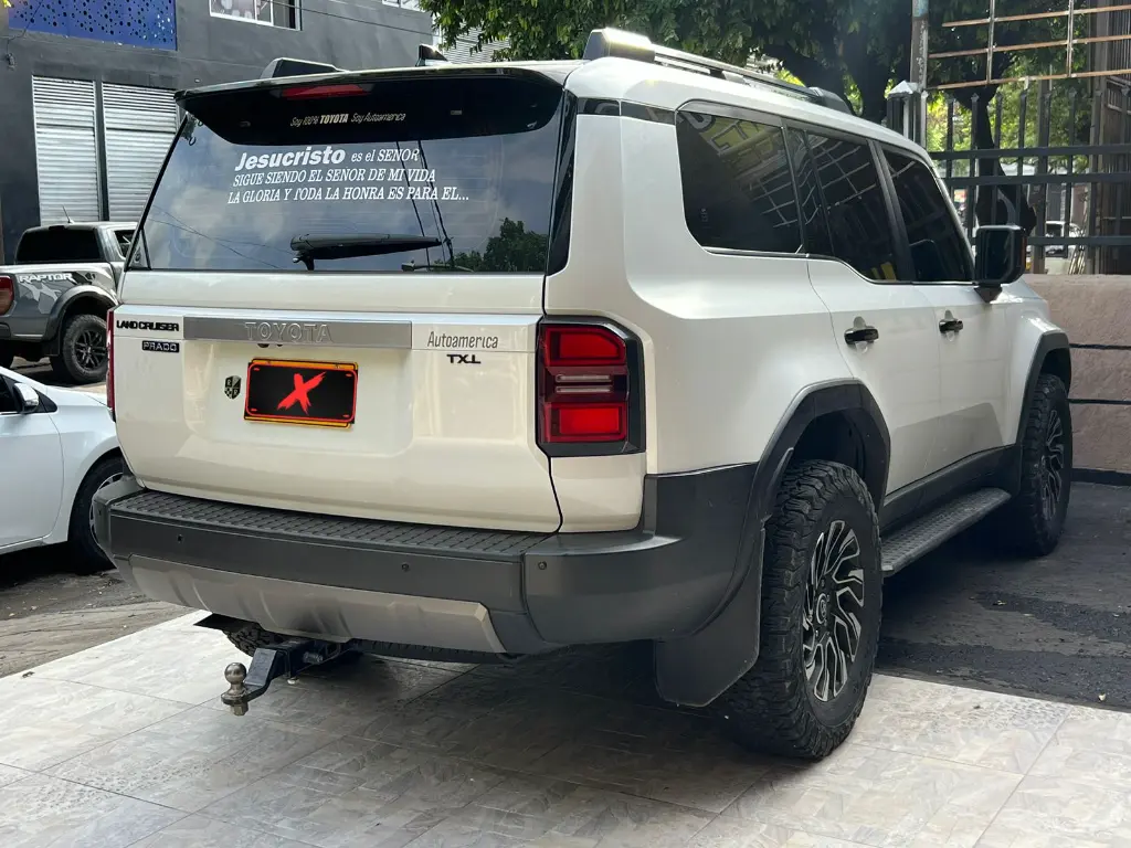 TOYOTA PRADO TX-L 2.4 GASOLINA 4X4 2025 (6).webp