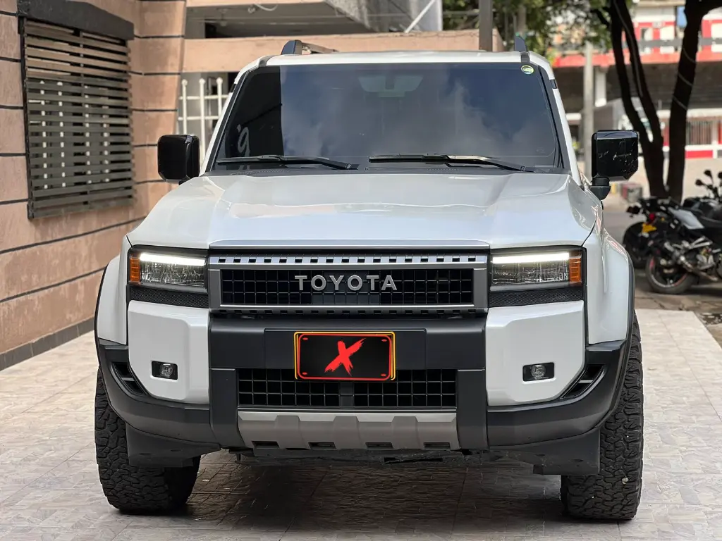 TOYOTA PRADO TX-L 2.4 GASOLINA 4X4 2025 (2).webp