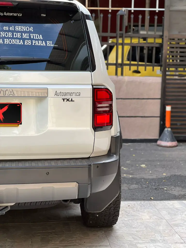 TOYOTA PRADO TX-L 2.4 GASOLINA 4X4 2025 (8).webp