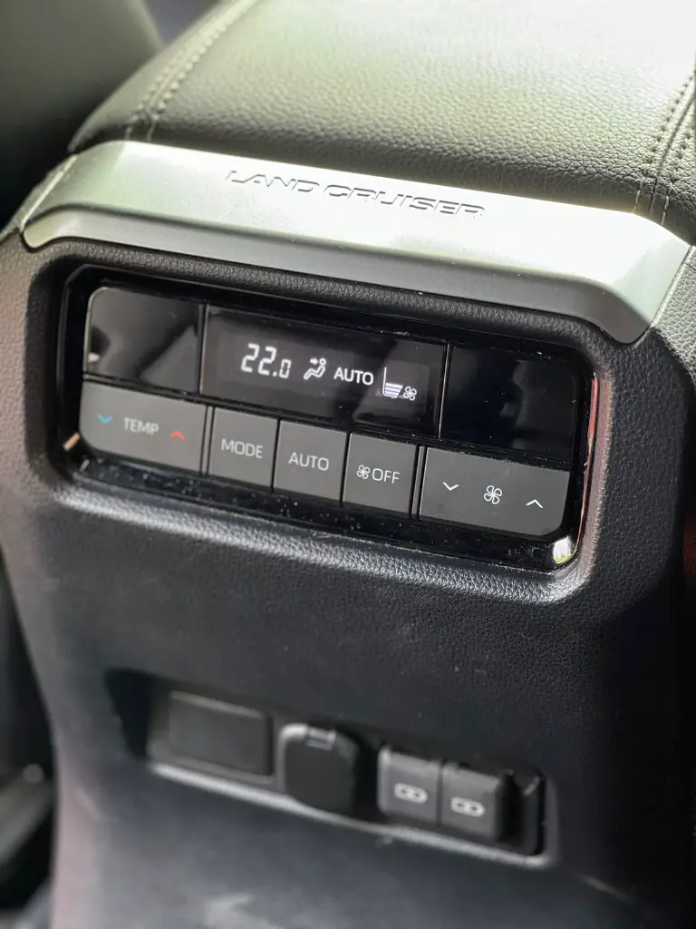 TOYOTA PRADO TX-L 2.4 GASOLINA 4X4 2025 (20).webp