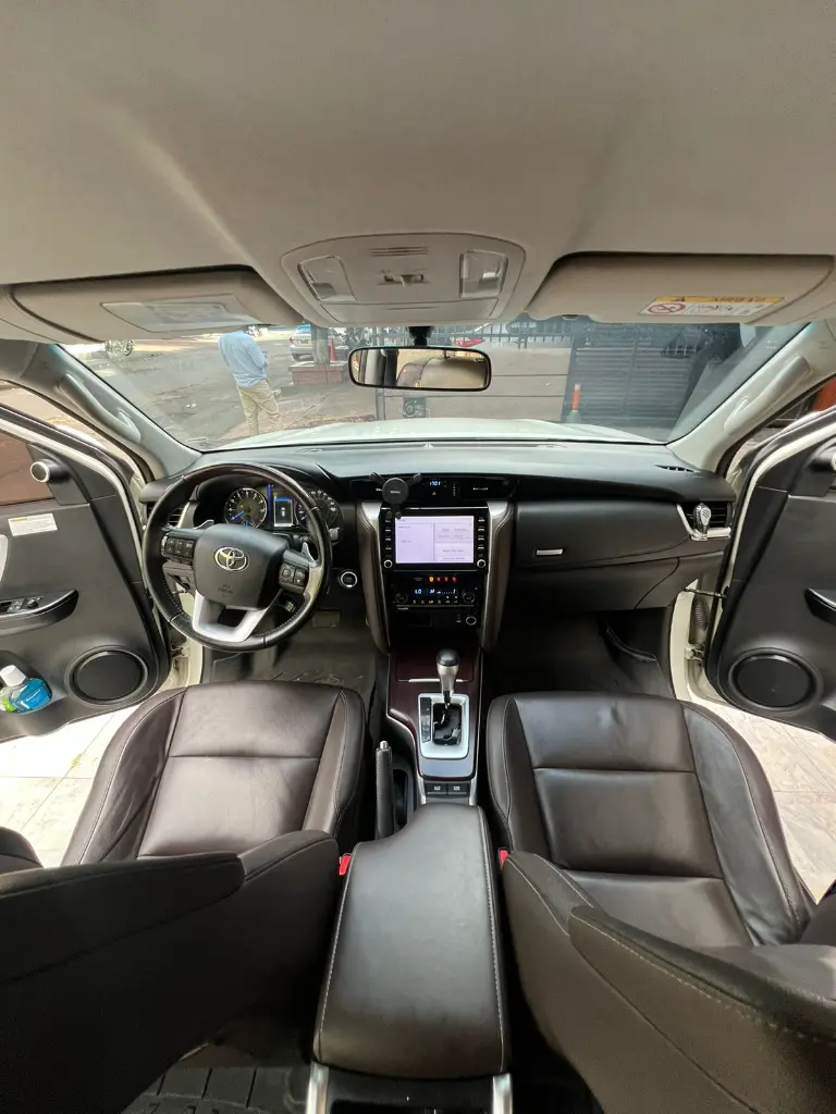 TOYOTA FORTUNER SRV 2.7 GASOLINA 2020 publicar en $171.900 (13).webp