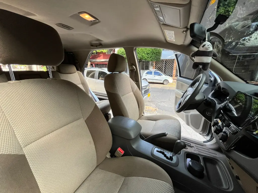 TOYOTA FORTUNER SR5 2.7l AUT MOD 2014 (18).webp