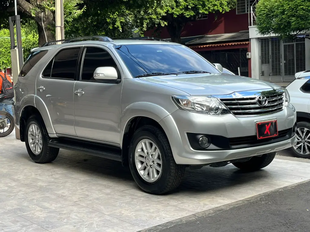 TOYOTA FORTUNER SR5 2.7l AUT MOD 2014 (3).webp