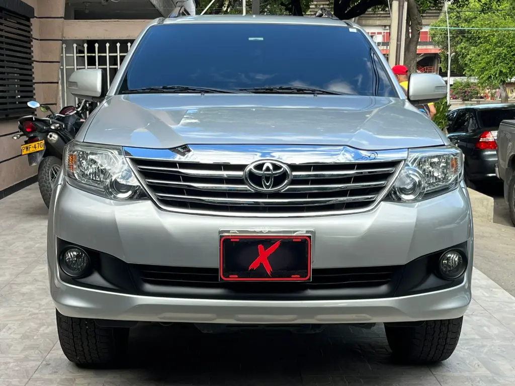 TOYOTA FORTUNER SR5 2.7l AUT MOD 2014 (2).webp