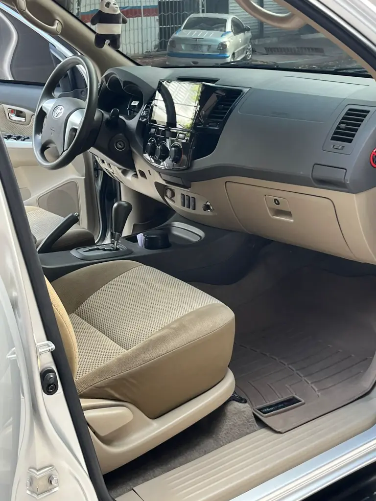 TOYOTA FORTUNER SR5 2.7l AUT MOD 2014 (12).webp