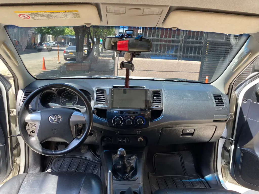 TOYOTA FORTUNER MT 2015 (14).webp