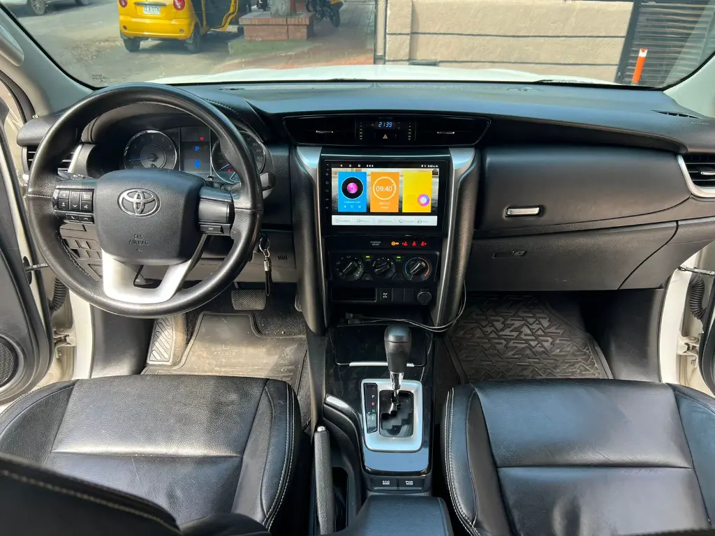 TOYOTA FORTUNER SW4 2.7 GASOLINA 2017  (16).webp