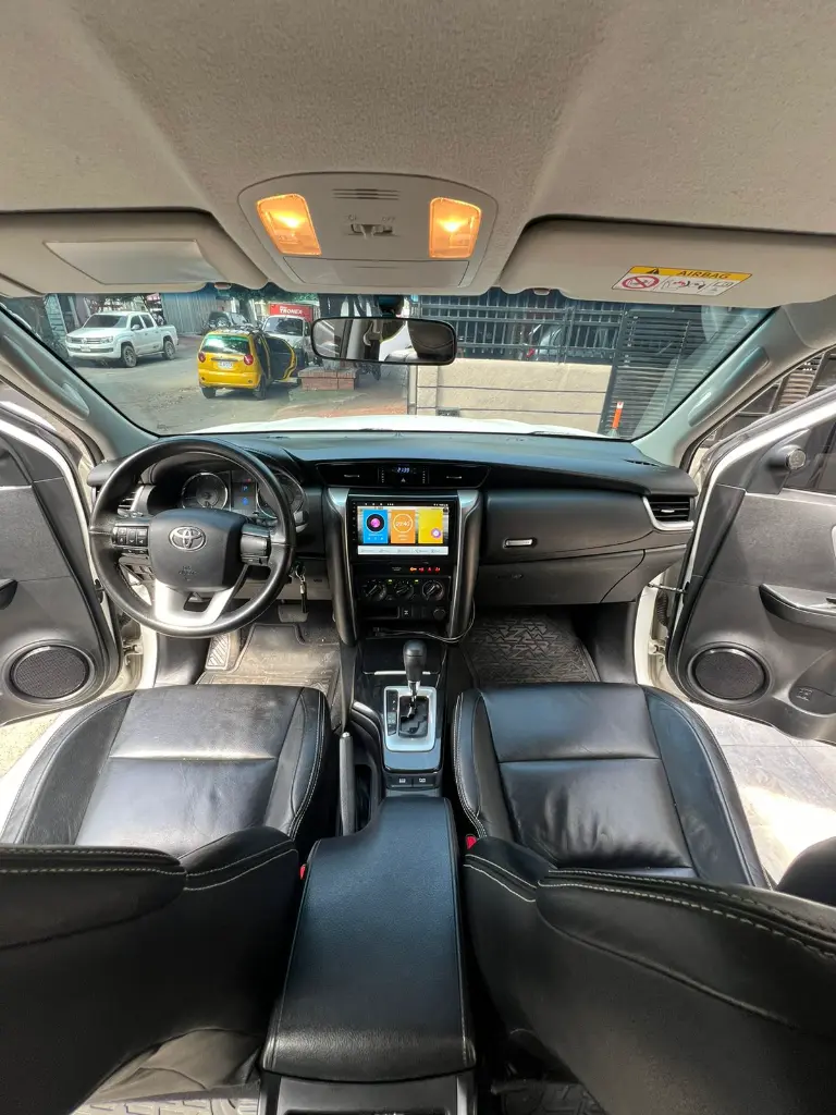 TOYOTA FORTUNER SW4 2.7 GASOLINA 2017  (19).webp