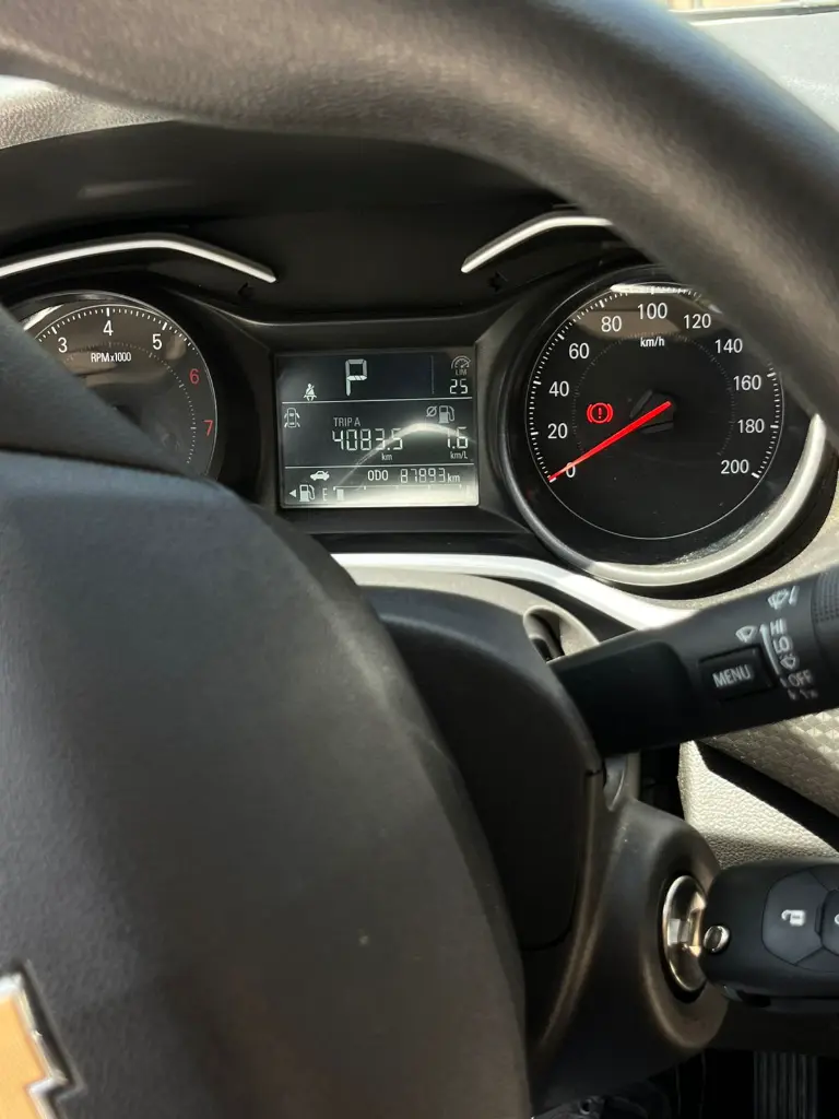 CHEVROLET ONIX LT AUTOMÁTICO MOD 2023 (7).webp