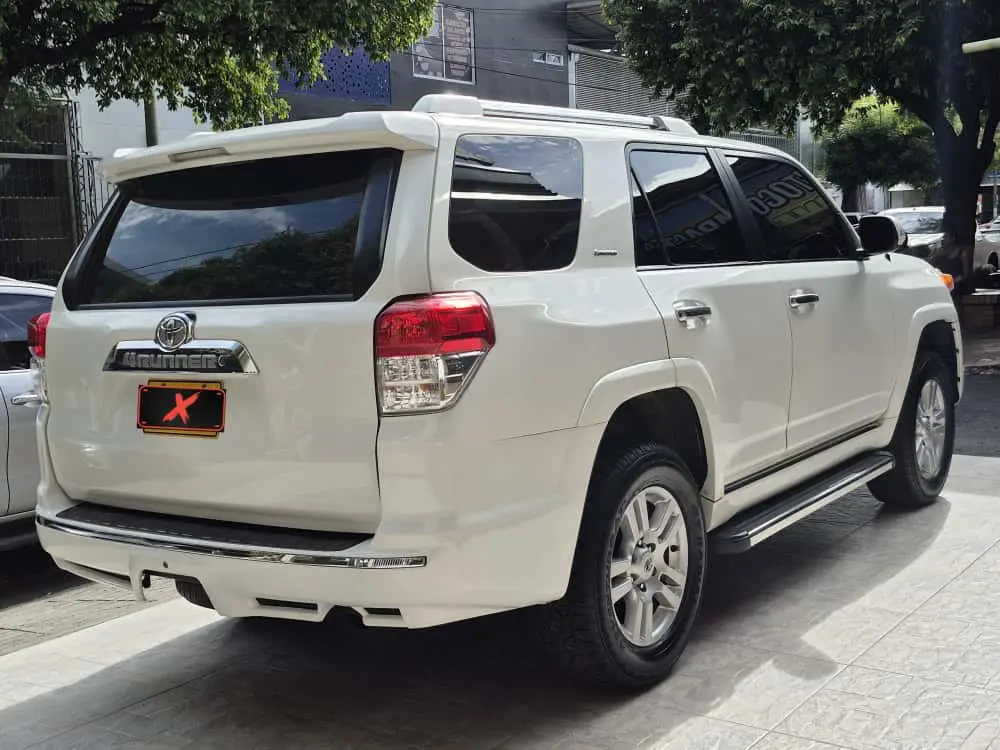 TOYOTA 4RUNNER LIMITED TP 4X4 GASOLINA 2011 (6).webp