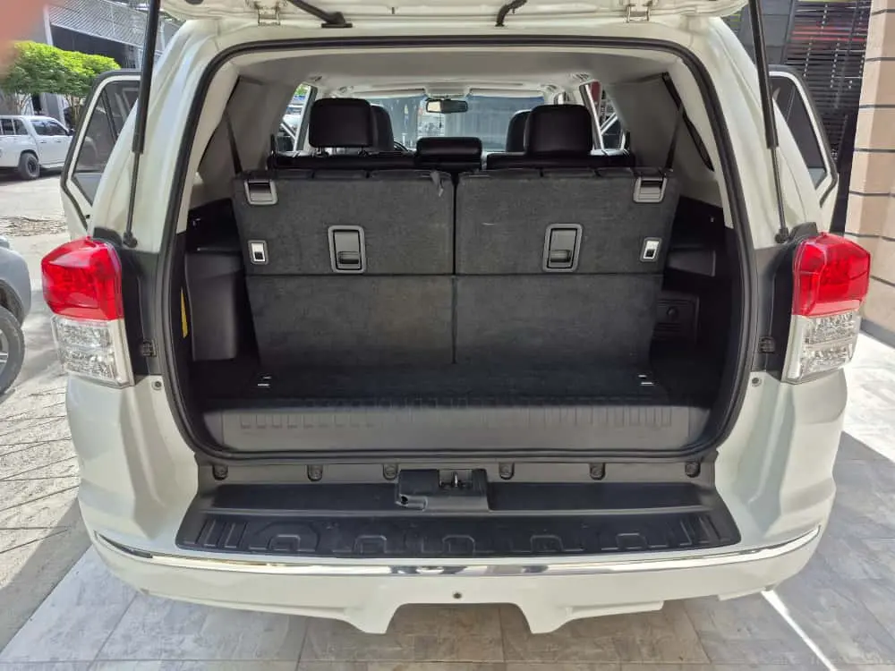 TOYOTA 4RUNNER LIMITED TP 4X4 GASOLINA 2011 (9).webp