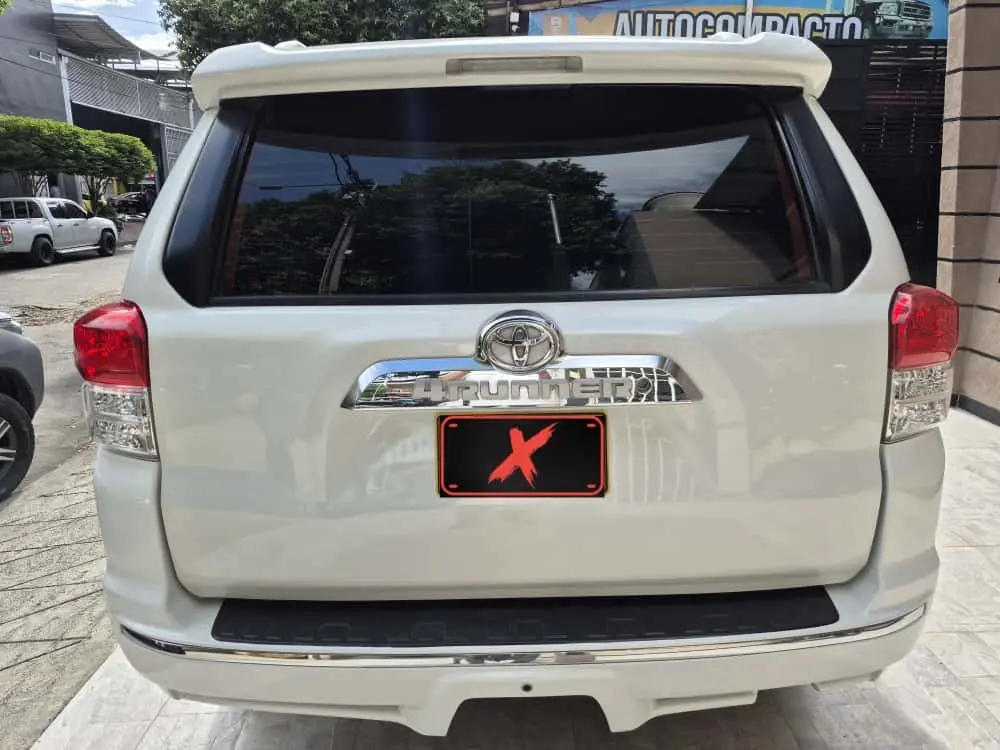 TOYOTA 4RUNNER LIMITED TP 4X4 GASOLINA 2011 (5).webp