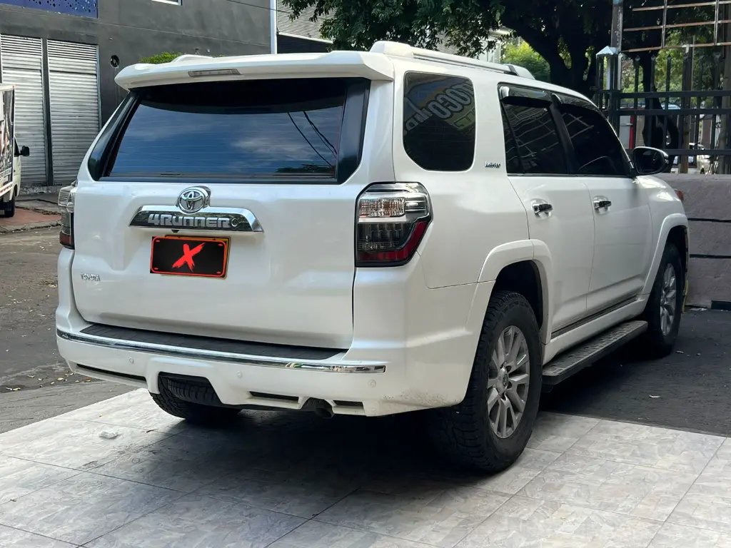 TOYOTA 4RUNNER LIMITED 2017 (6).webp