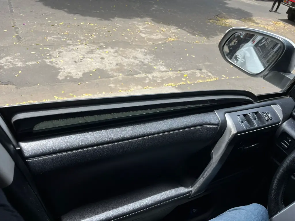 TOYOTA 4RUNNER SR5 BLINDAJE 2 PLUS 2018 (21).webp