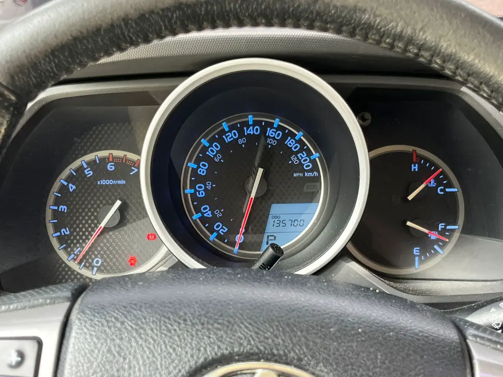 TOYOTA 4RUNNER SR5 BLINDAJE 2 PLUS 2018 (7).webp