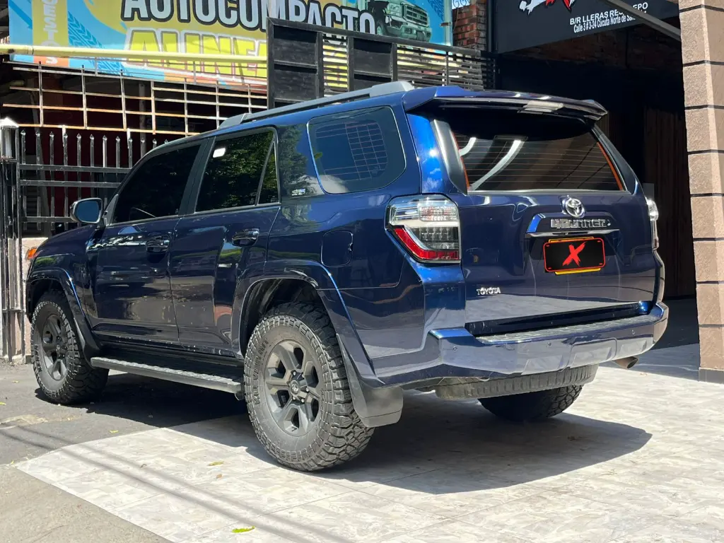 TOYOTA 4RUNNER SR5 MOD 2020 (4).webp