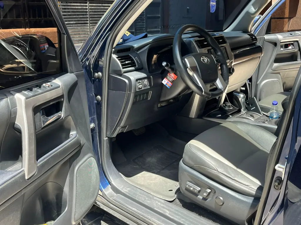 TOYOTA 4RUNNER SR5 MOD 2020 (17).webp