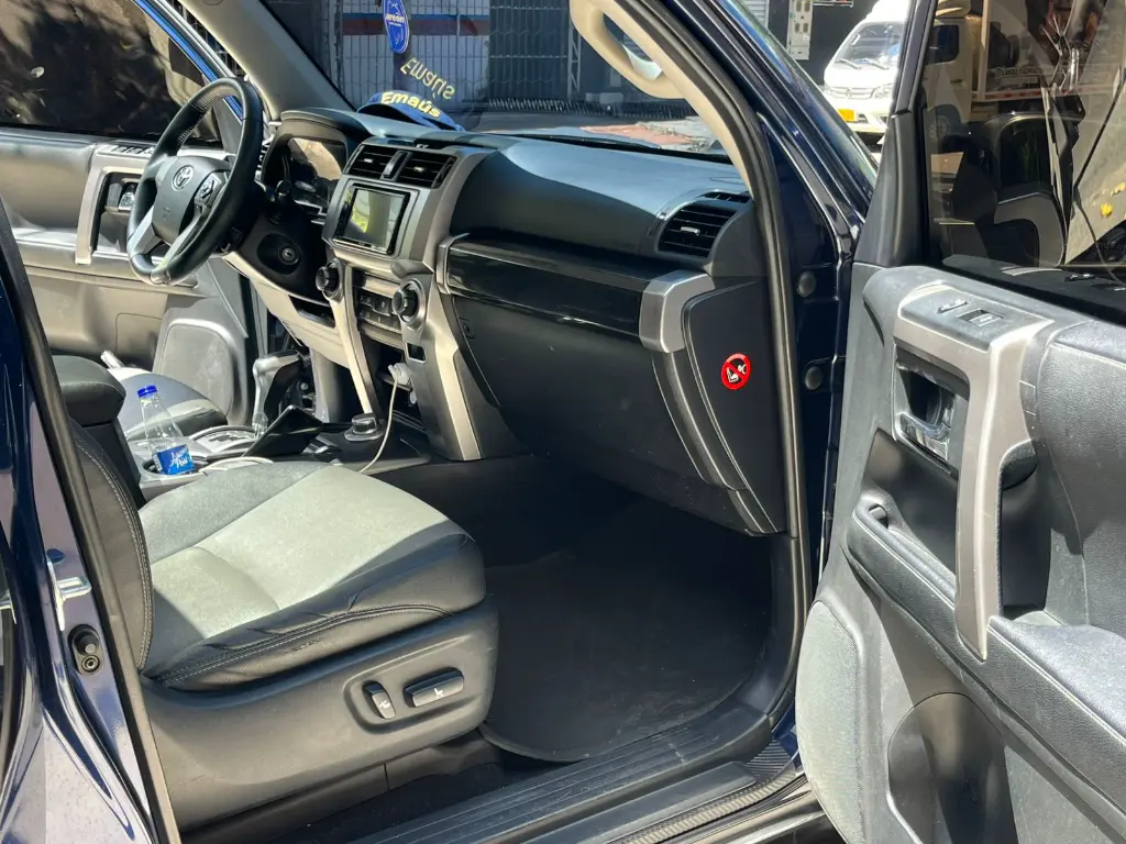 TOYOTA 4RUNNER SR5 MOD 2020 (14).webp