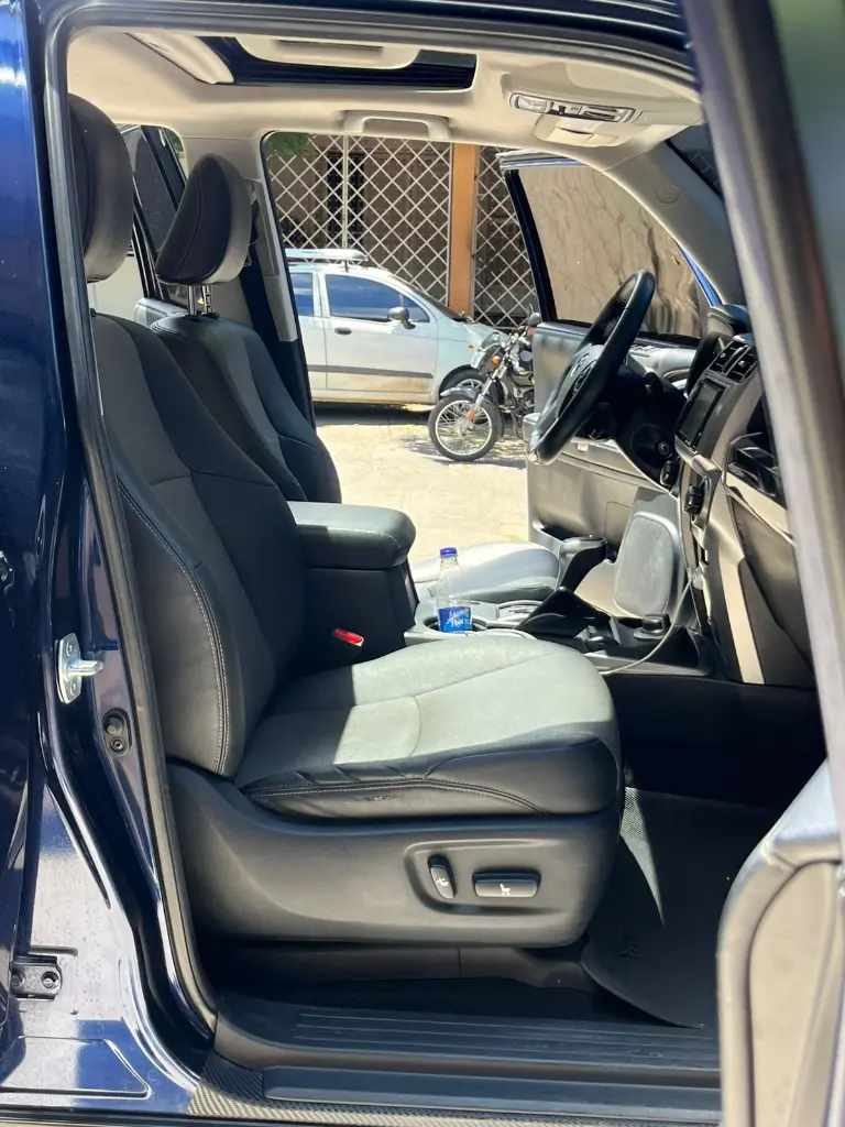 TOYOTA 4RUNNER SR5 MOD 2020 (15).webp