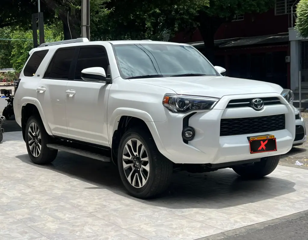 TOYOTA 4RUNNER SR5 2022 (3).webp