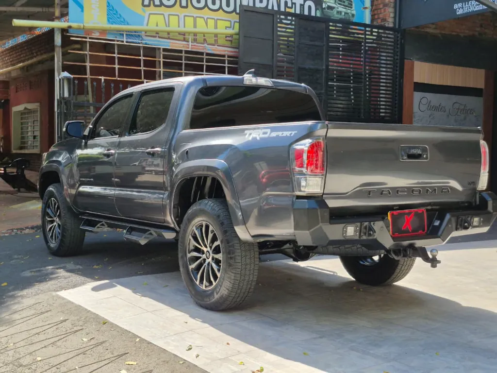 TOYOTA TACOMA AWD AUT 2021 BLINDAJ 2+ (4).webp