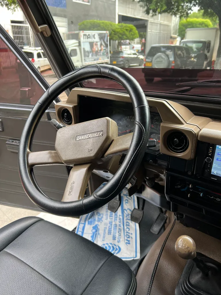 TOYOTA LAND CRUISER HEMBRA 4.5 GASOLINA 4X4 2001 (12).webp