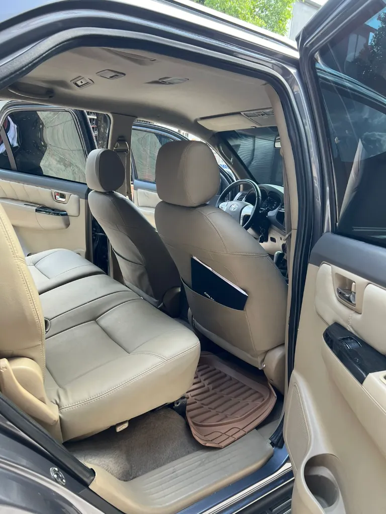 TOYOTA FORTUNER SRV 3.0 DIESEL 4X4 BLINDAJE 2+ 2014 (20).webp