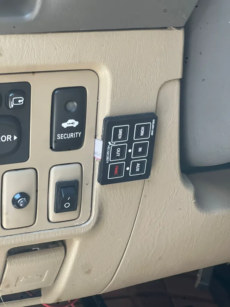 TOYOTA FORTUNER SRV 3.0 DIESEL 4X4 BLINDAJE 2+ 2014 (18).webp