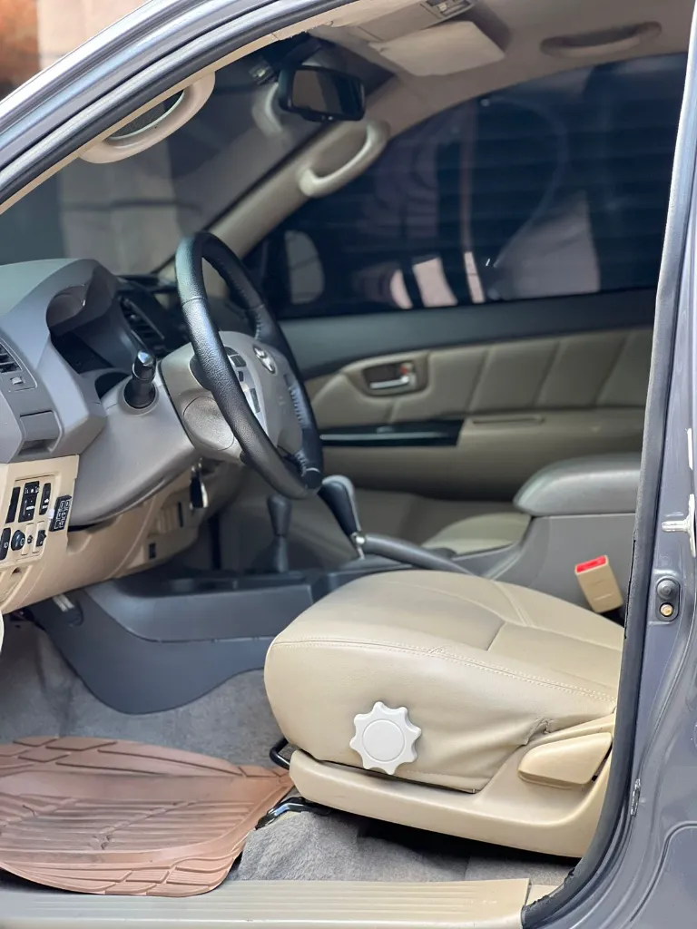 TOYOTA FORTUNER SRV 3.0 DIESEL 4X4 BLINDAJE 2+ 2014 (12).webp