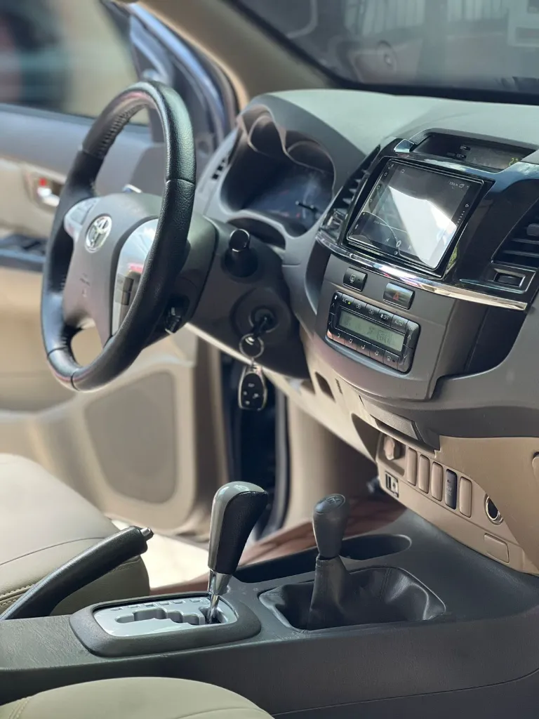 TOYOTA FORTUNER SRV 3.0 DIESEL 4X4 BLINDAJE 2+ 2014 (10).webp