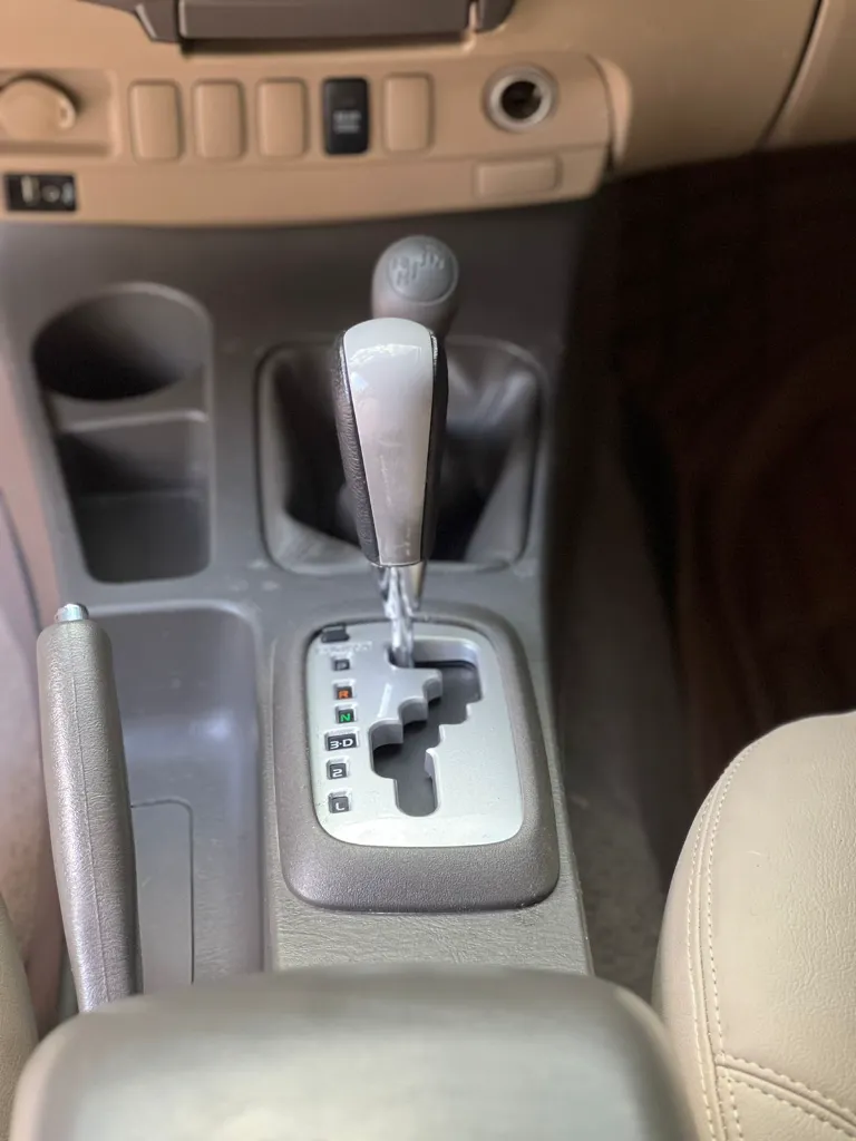 TOYOTA FORTUNER SRV 3.0 DIESEL 4X4 BLINDAJE 2+ 2014 (16).webp