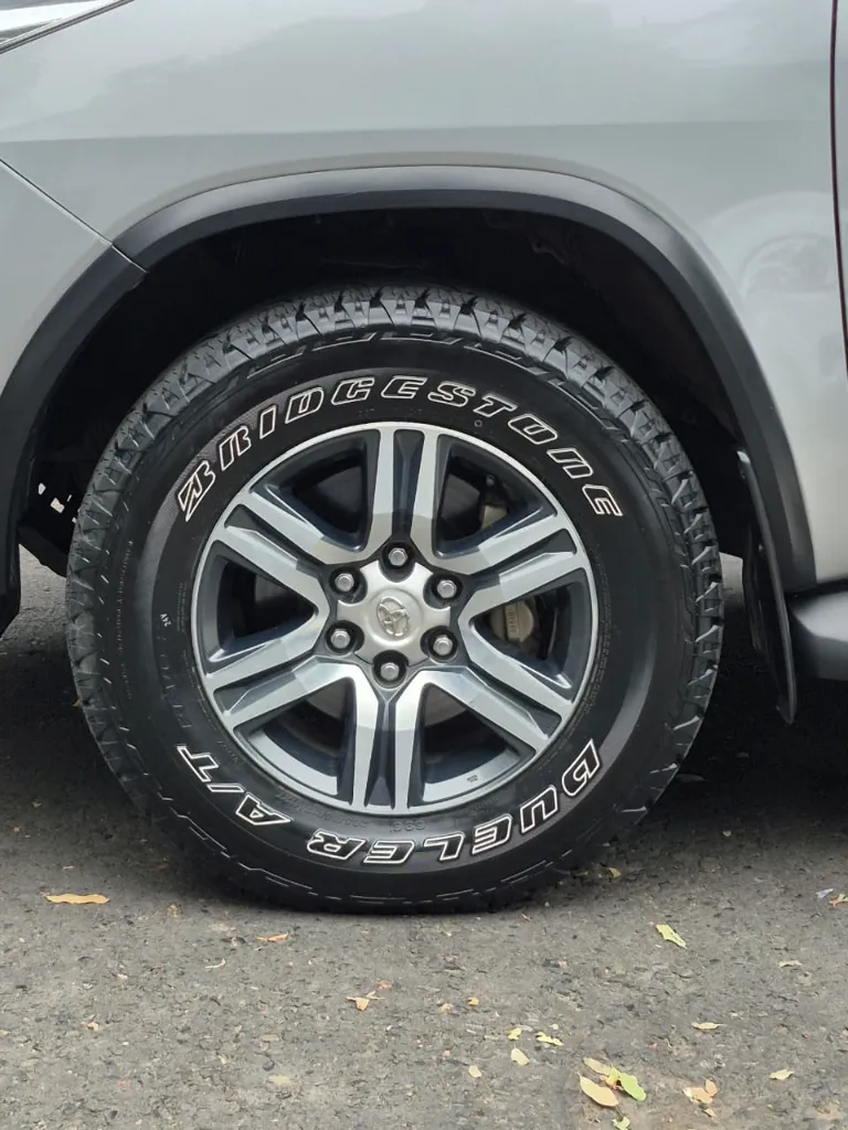 TOYOTA FORTUNER SW4 Diésel 2019 (15).webp