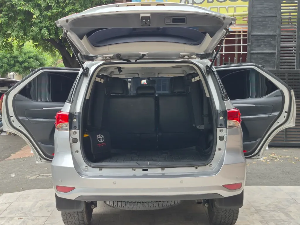 TOYOTA FORTUNER SW4 Diésel 2019 (21).webp