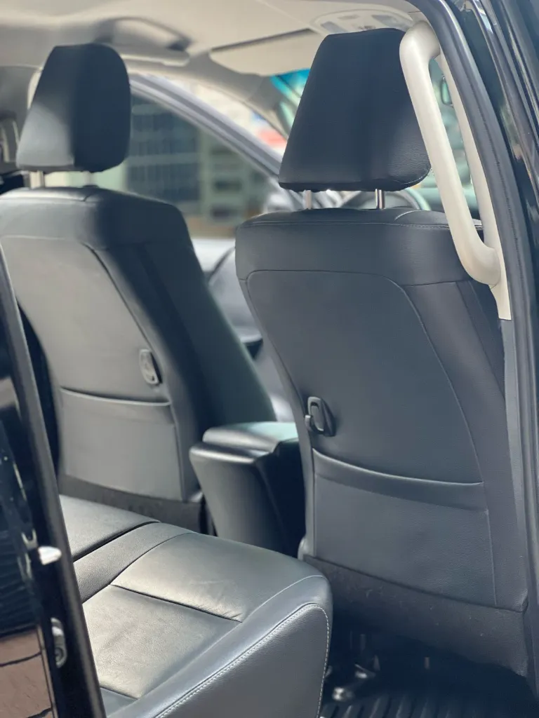 TOYOTA HILUX SRX 2.8 DIÉSEL AUT 4X4 2021 (22).webp