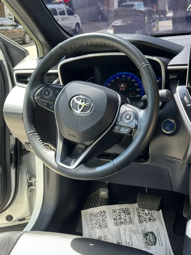 TOYOTA COROLLA CROSS SEG HYBRID MOD 2023 (11).webp