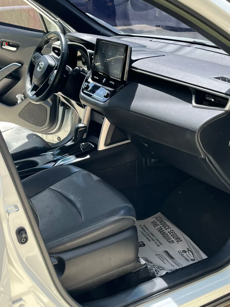 TOYOTA COROLLA CROSS SEG HYBRID MOD 2023 (21).webp