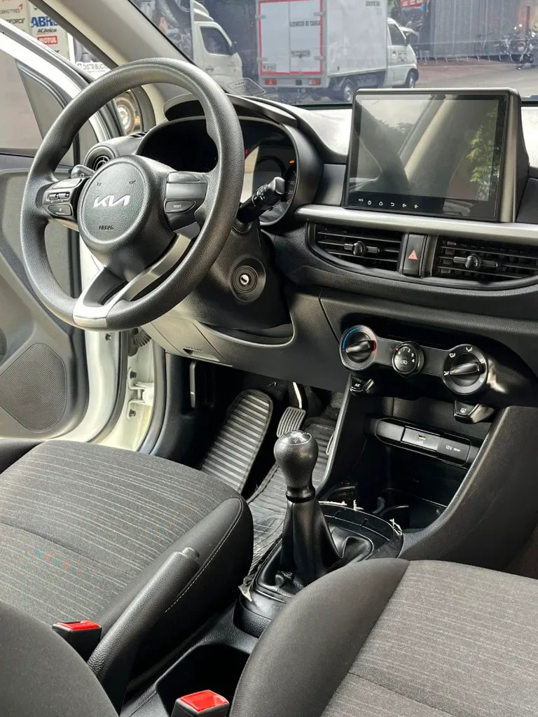 KIA PICANTO VIBRANT MEC 2023 (12).webp