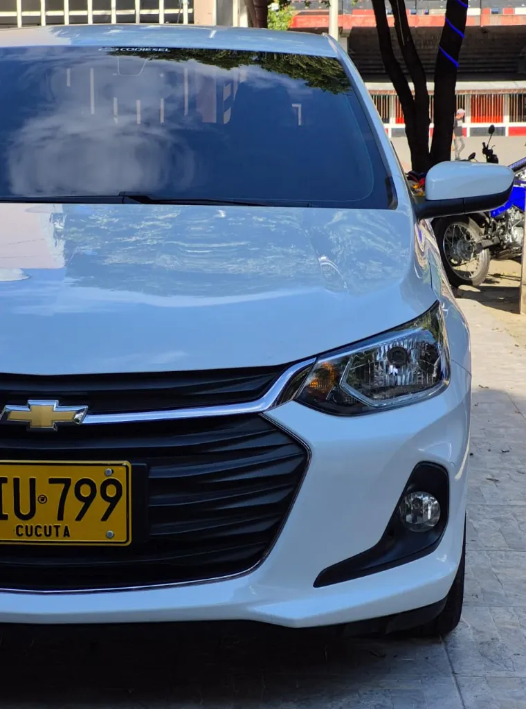 CHEVROLET ONIX TURBO LTZ 2023 AUTOMÁTICO (9).webp