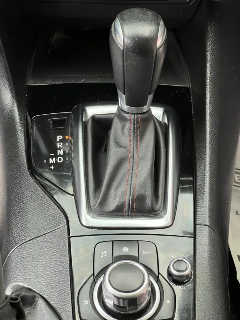 MAZDA 3 TOURING TP 2017 (17).webp