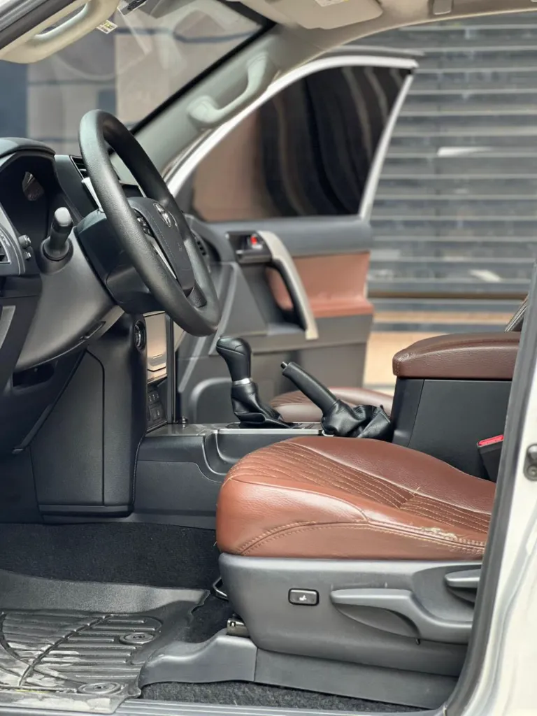 TOYOTA PRADO 2022 TX BLINDADA 2+ PLUS DIESEL (10).webp