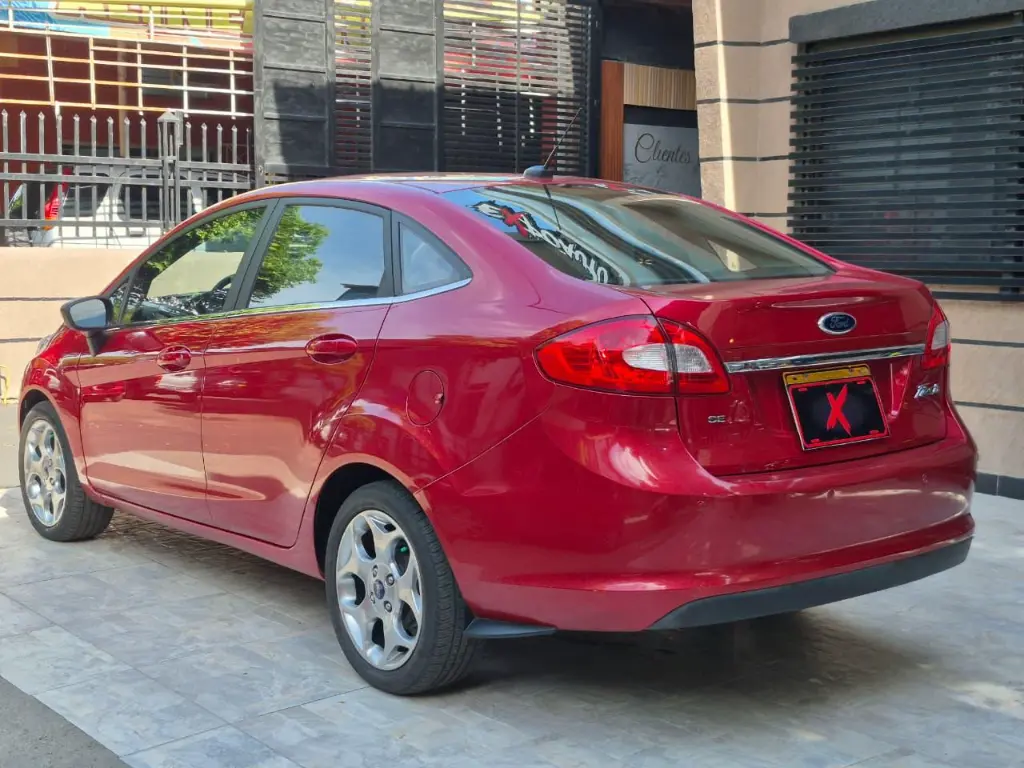 Ford Fiesta SE 2012 MT (6).webp