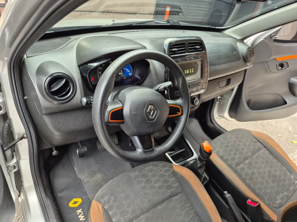 RENAULT KWID OUTSIDER 2022  (12).webp