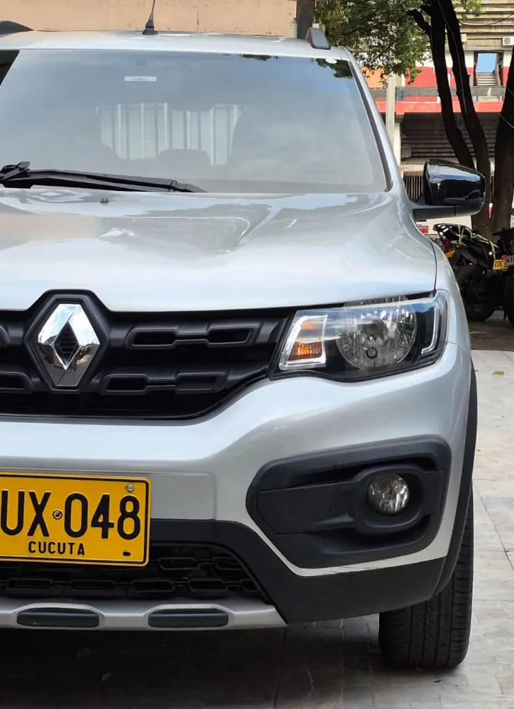 RENAULT KWID OUTSIDER 2022  (7).webp