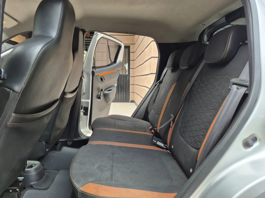 RENAULT KWID OUTSIDER 2022  (16).webp