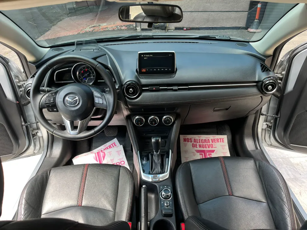 MAZDA 2 GRAND TOURING AUT 2017 (17).webp