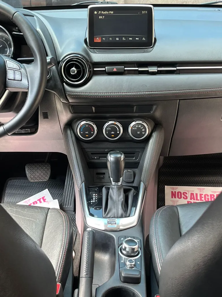 MAZDA 2 GRAND TOURING AUT 2017 (15).webp