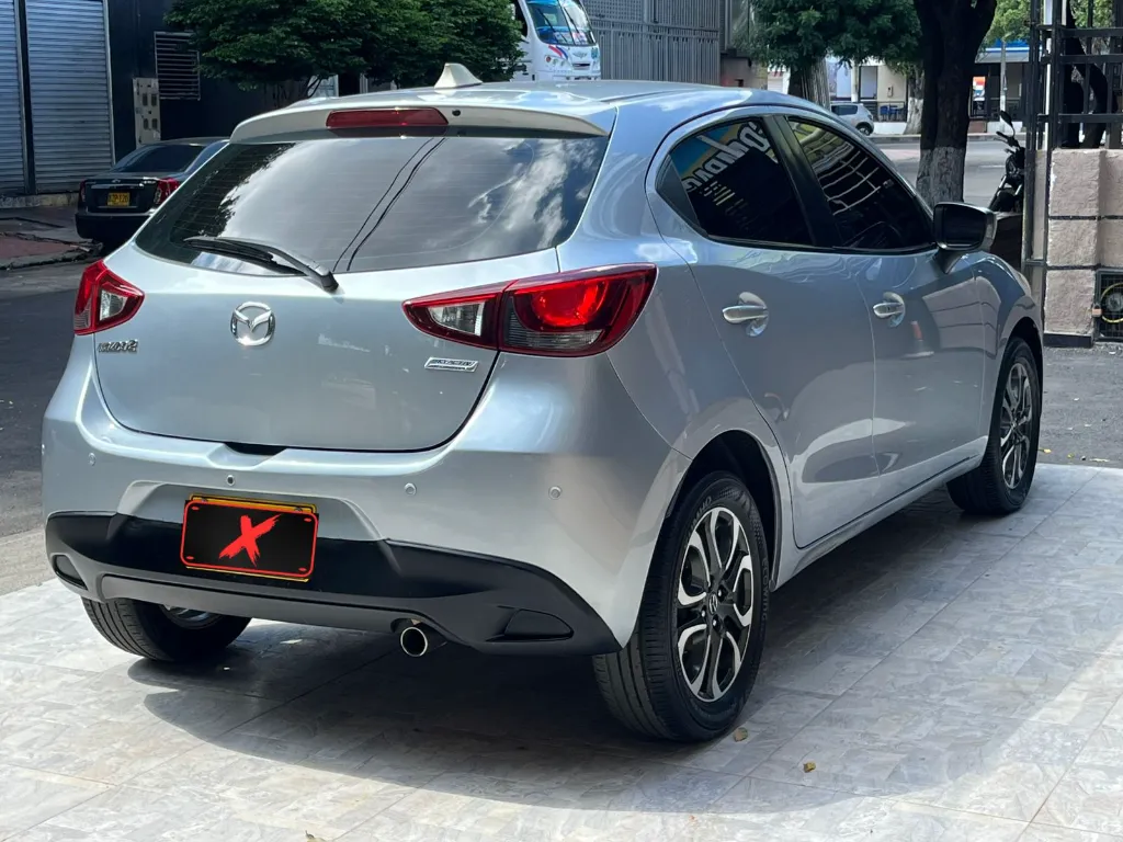 MAZDA 2 GRAND TOURING AUT 2017 (6).webp