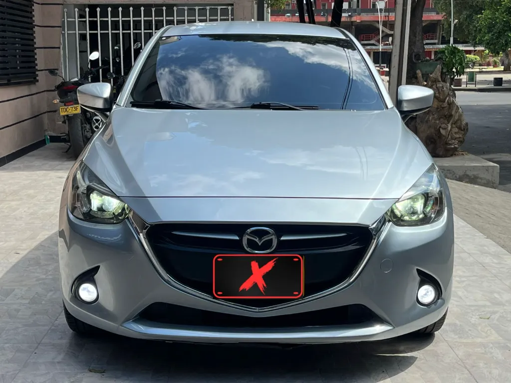 MAZDA 2 GRAND TOURING AUT 2017 (3).webp