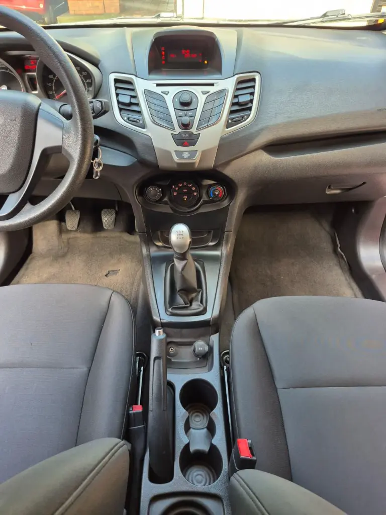 Ford Fiesta SE 2012 MT (15).webp