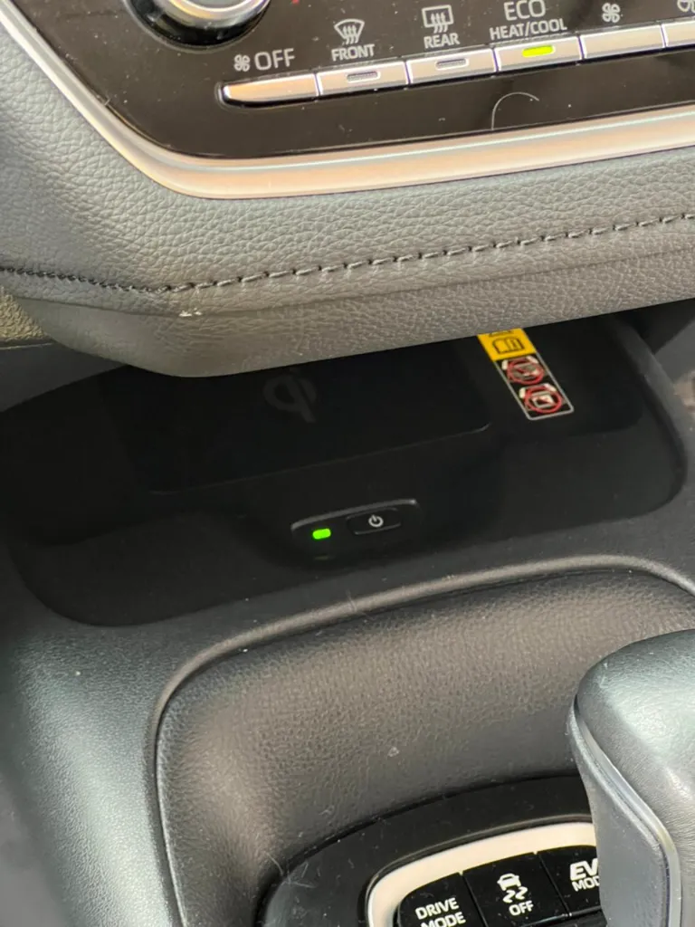 TOYOTA COROLL SE-G HYBRID 2024 publicar en $119.900 (17).webp